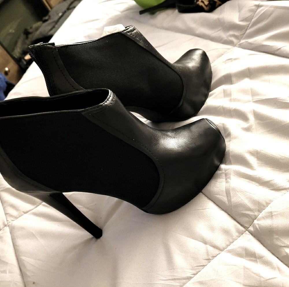 Jessica Simpson Booties